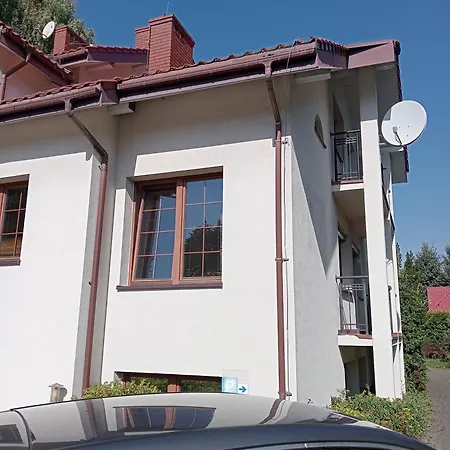 Hostel Krasnowolska Airport Varşova