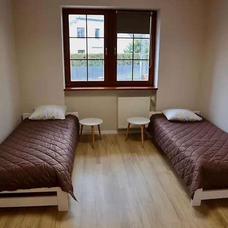 Hostel Krasnowolska Airport *