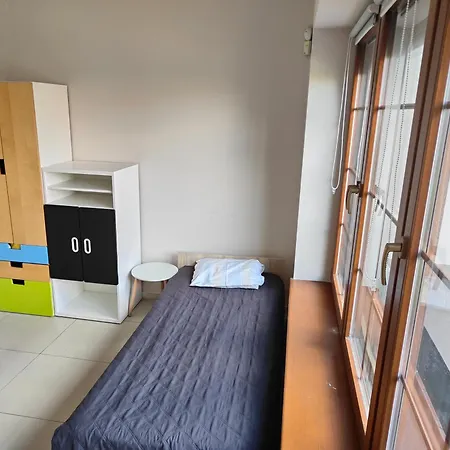 Krasnowolska Airport Hostel