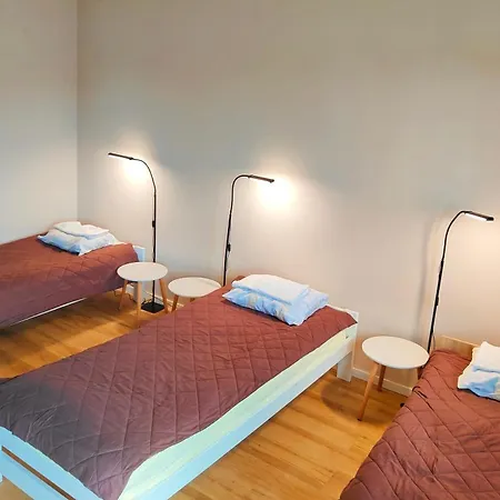 Hostel Krasnowolska Airport Varşova