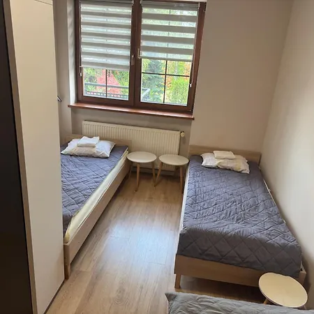 Krasnowolska Airport Hostel Varşova