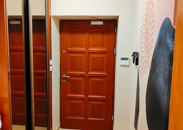 Hostel Krasnowolska Airport - Self Check-in *