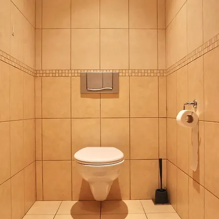 Hostel Krasnowolska Airport