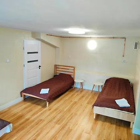 Krasnowolska Airport Hostel Varšava