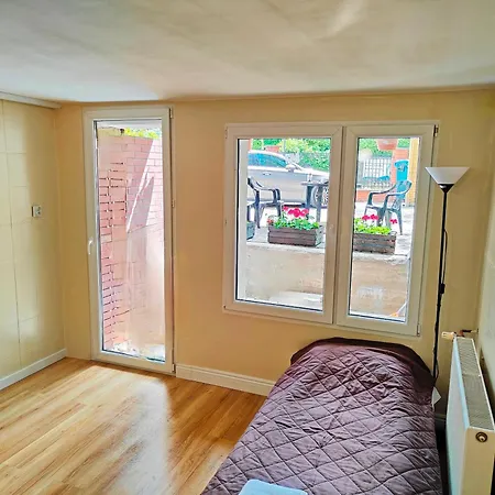 Krasnowolska Airport Varšava