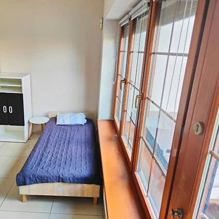 Krasnowolska Airport Hostel Varšava